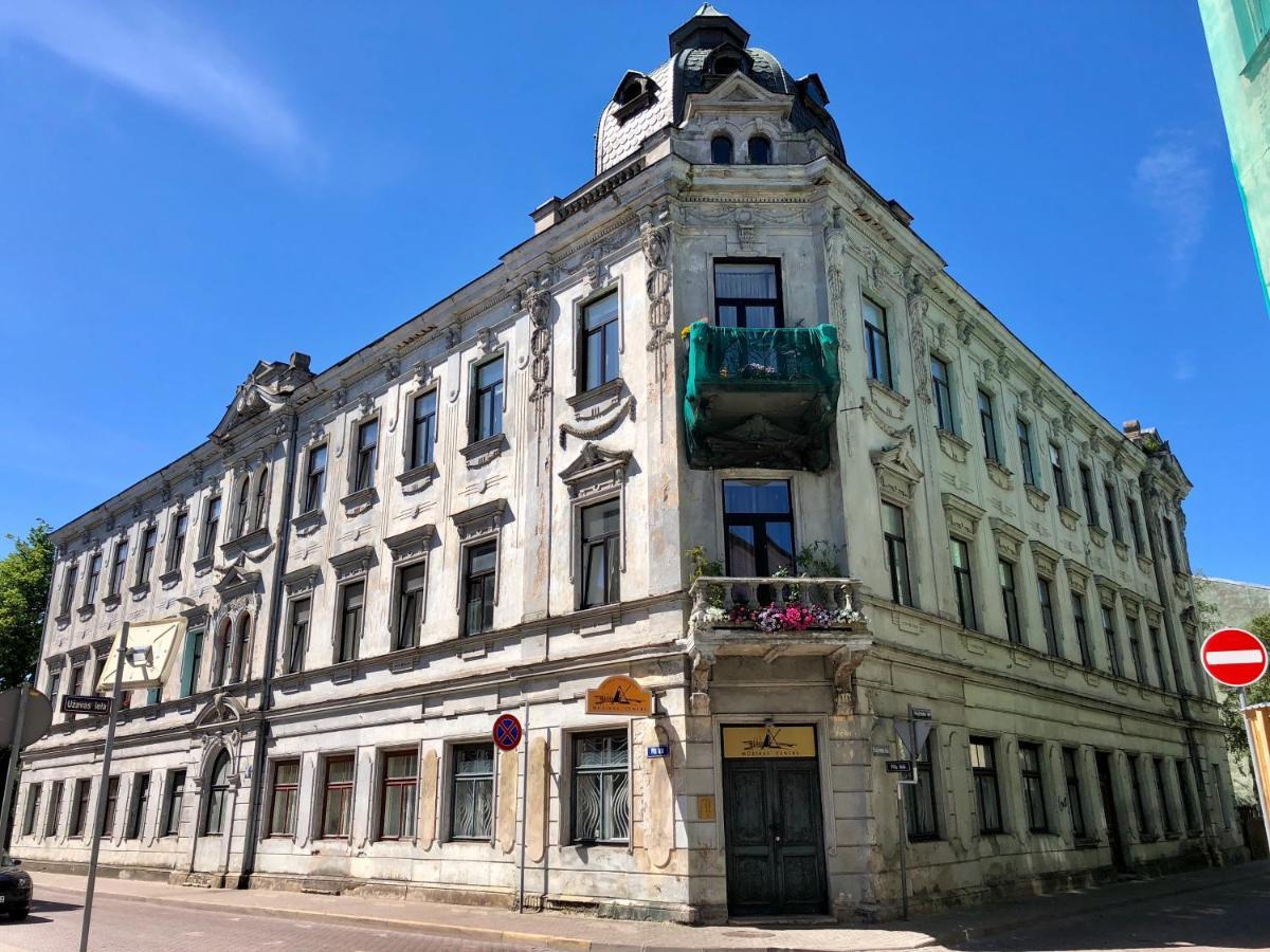 Bohemian Apartment In The Heart Of Old Ventspils City Exterior foto